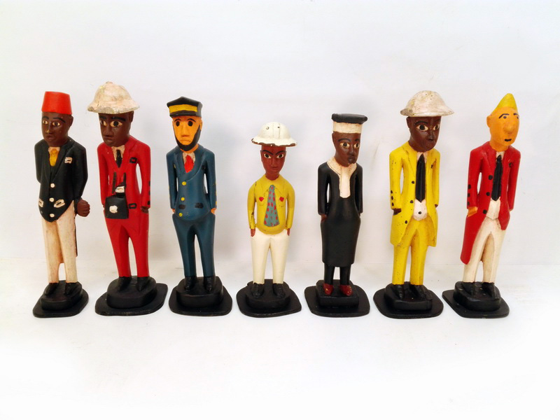 figura escultura colono europeo africa madera alt.32-57 total.49u